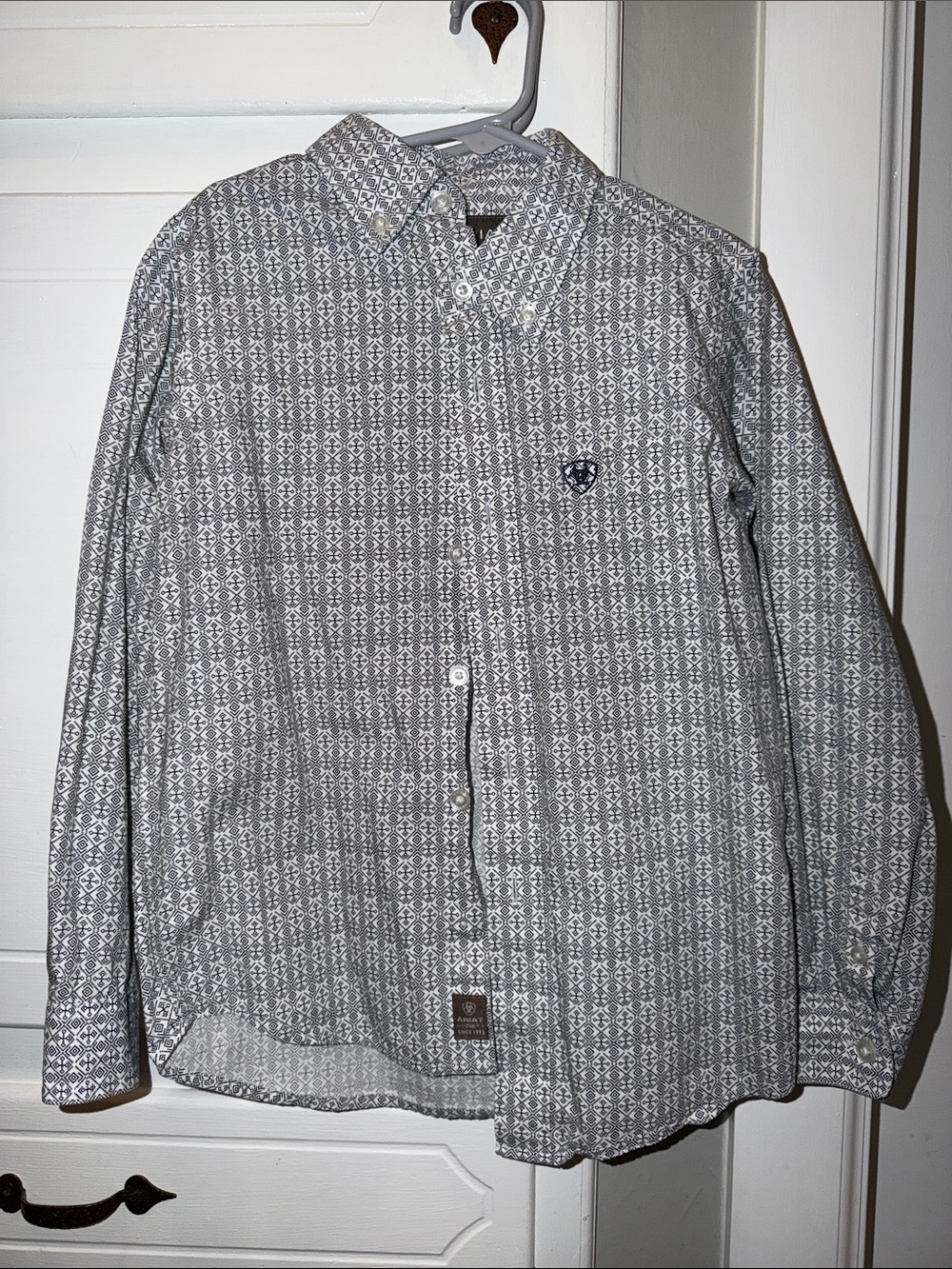 Kids Ariat Button Down size XS 7